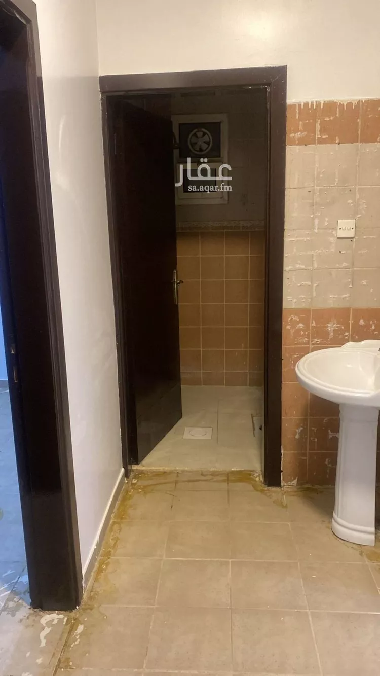 Floor for Rent in Riyadh Ishbiliyah صورة 3