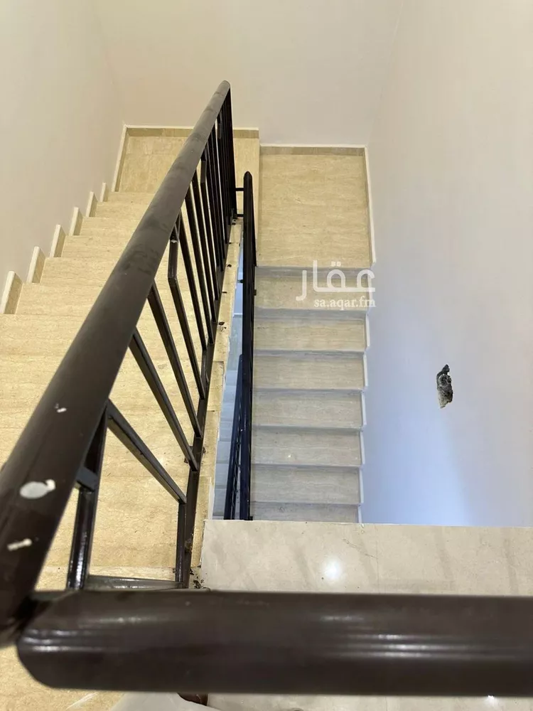 فيلا للبيع في شارع عمر الصفار, حي المرجان, مدينة الرياض, منطقة الرياض صورة 3