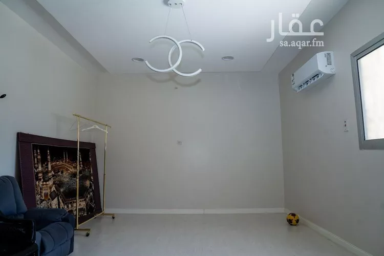 Villa for Sale in Riyadh Al Uraija Al Wusta