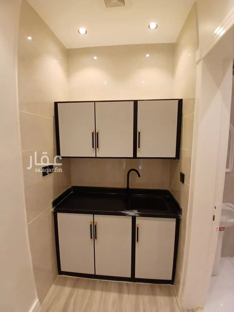 شقة للإيجار في شارع قلعة صلاح الدين, حي العقيق, مدينة الرياض, منطقة الرياض صورة 3