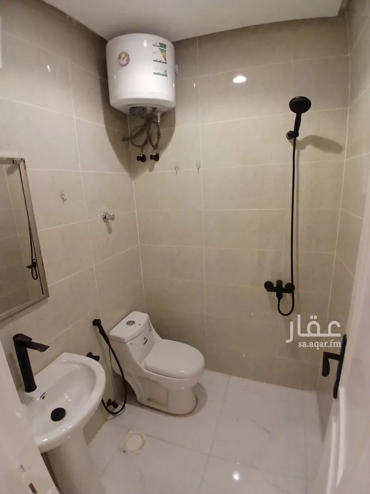 شقة للإيجار في شارع عبدالله بن شهيوين, حي الملقا, مدينة الرياض, منطقة الرياض