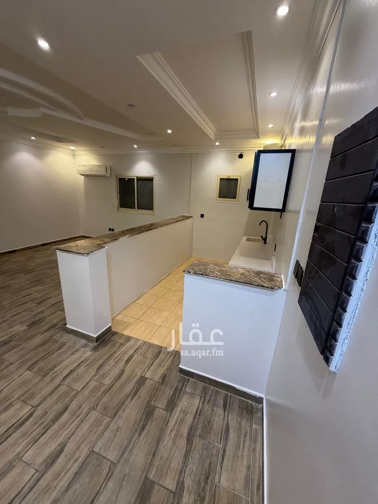 شقة للإيجار في شارع الشيخ حسن بن حسين بن علي, حي إشبيلية, مدينة الرياض, منطقة الرياض