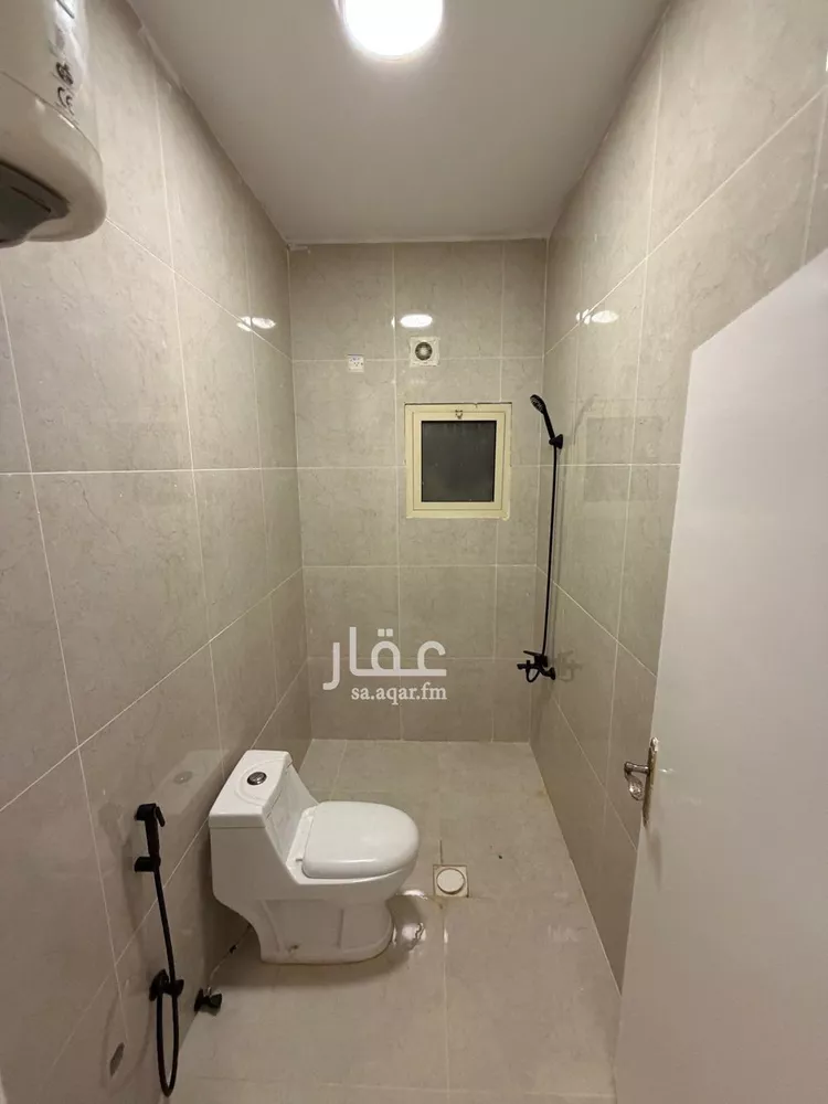شقة للإيجار في شارع الشيخ حسن بن حسين بن علي, حي إشبيلية, مدينة الرياض, منطقة الرياض صورة 2