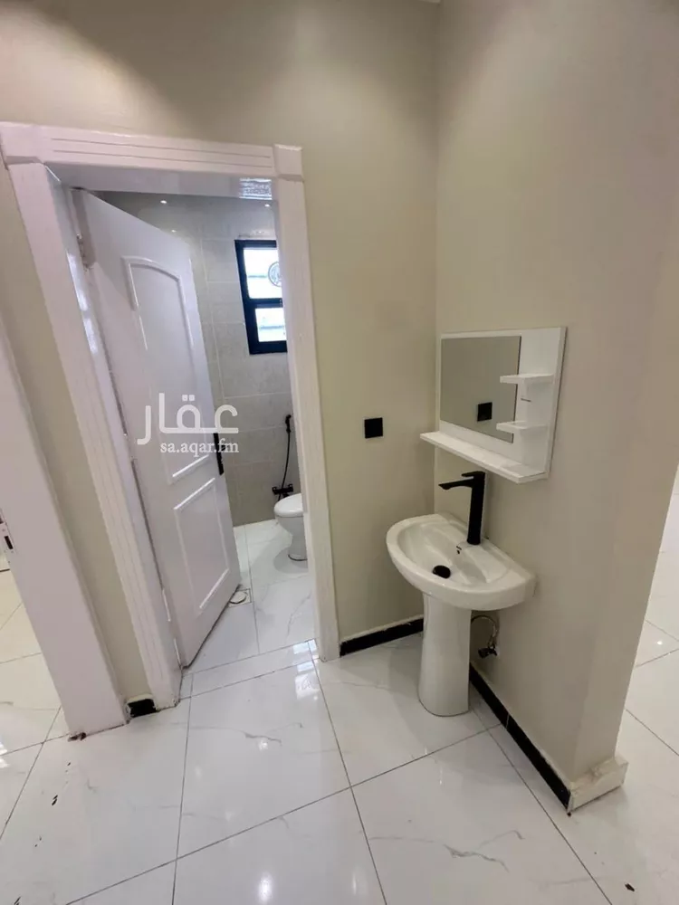 شقة للإيجار في شارع عبدالله بن شهيوين, حي الملقا, مدينة الرياض, منطقة الرياض صورة 3