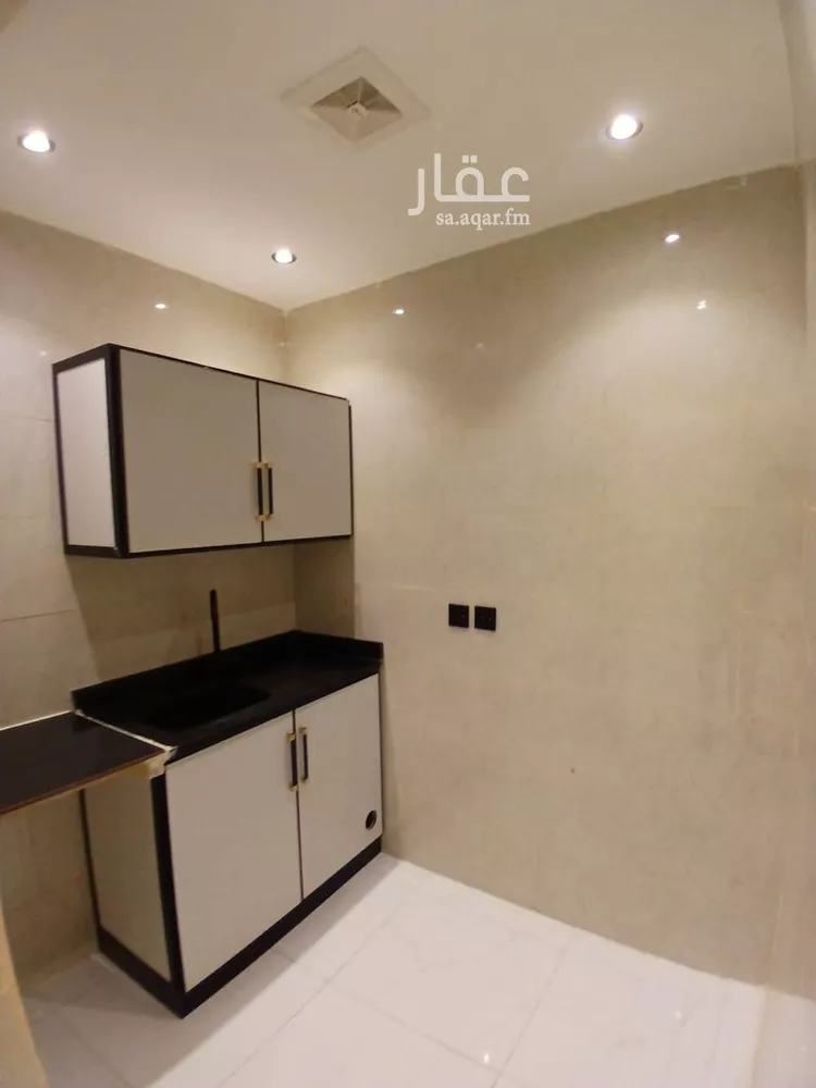 شقة للإيجار في شارع قلعة صلاح الدين, حي العقيق, مدينة الرياض, منطقة الرياض صورة 2
