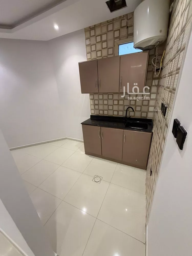 شقة للإيجار في شارع أبي جعفر المنصور, حي اليرموك, مدينة الرياض, منطقة الرياض 1 صورة