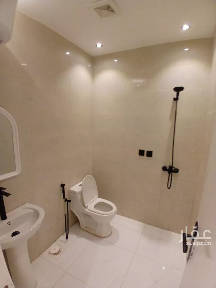 شقة للإيجار في شارع عبدالله بن شهيوين, حي الملقا, مدينة الرياض, منطقة الرياض صورة 4