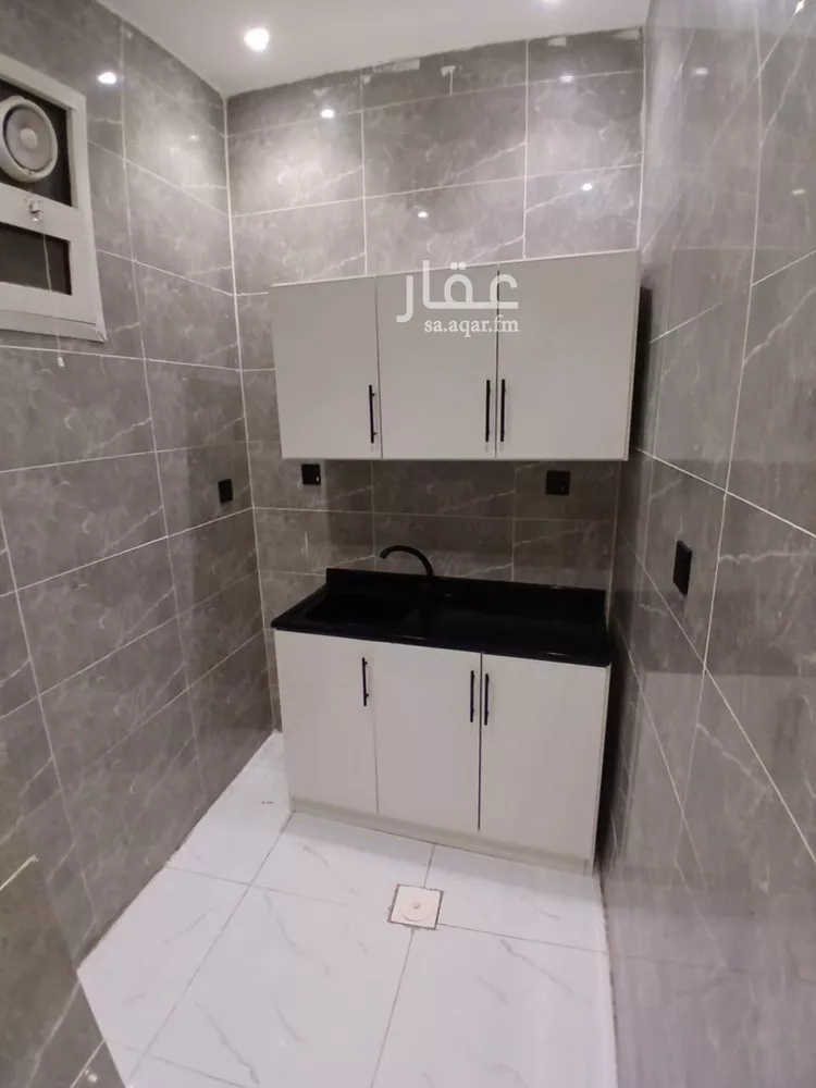 شقة للإيجار في شارع الشيخ حسن بن حسين بن علي, حي إشبيلية, مدينة الرياض, منطقة الرياض صورة 5