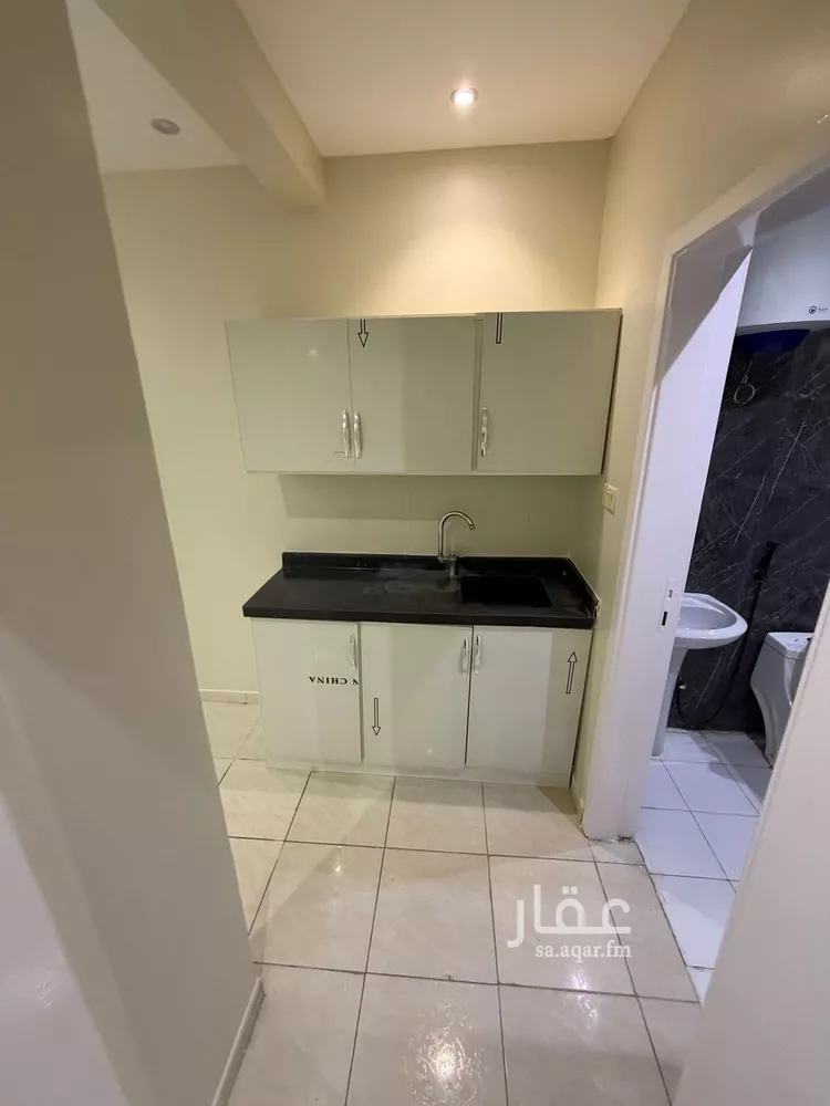 شقة للإيجار في شارع المدارة, حي اليرموك, مدينة الرياض, منطقة الرياض 9