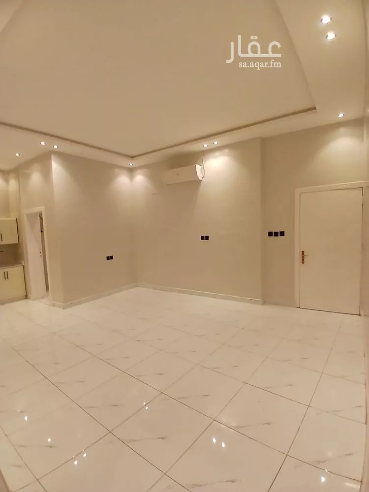 شقة للإيجار في شارع الشيخ حسن بن حسين بن علي, حي إشبيلية, مدينة الرياض, منطقة الرياض صورة 2