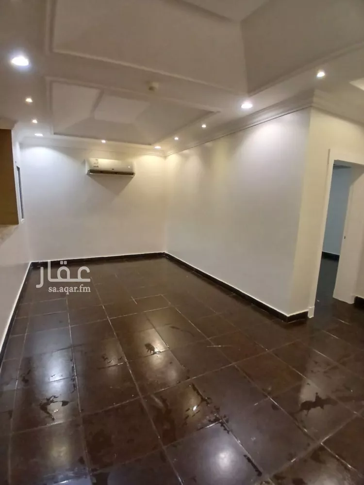 شقة للإيجار في شارع الشيخ حسن بن حسين بن علي, حي إشبيلية, مدينة الرياض, منطقة الرياض