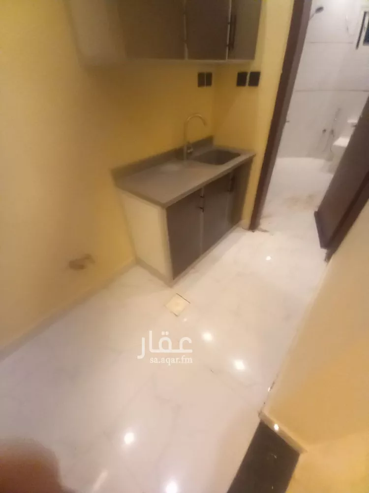 شقة للإيجار في شارع الخريصية, حي النفل, مدينة الرياض, منطقة الرياض صورة 5