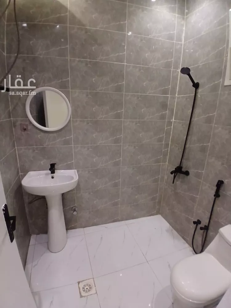 شقة للإيجار في شارع الشيخ حسن بن حسين بن علي, حي إشبيلية, مدينة الرياض, منطقة الرياض صورة 4