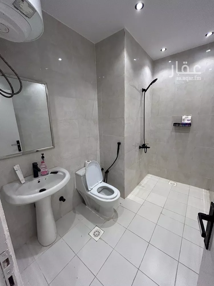 شقة للإيجار في شارع ابي بن معاذ الانصاري, حي الربيع, مدينة الرياض, منطقة الرياض صورة 4