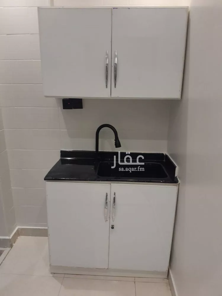 شقة للإيجار في شارع الامير ناصر بن سعود بن فرحان ال سعود, حي الصحافة, مدينة الرياض, منطقة الرياض