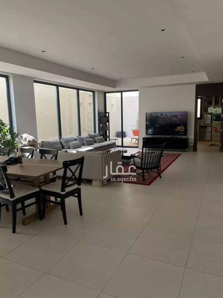 فيلا للبيع في شارع الدامه, حي العارض, مدينة الرياض, منطقة الرياض صورة 2