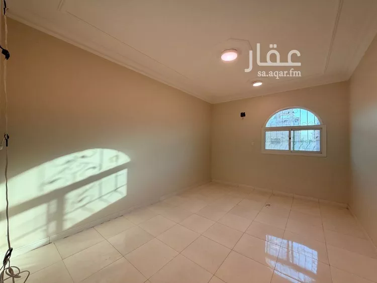 فيلا للبيع في شارع الطوال, حي إشبيلية, مدينة الرياض, منطقة الرياض صورة 5