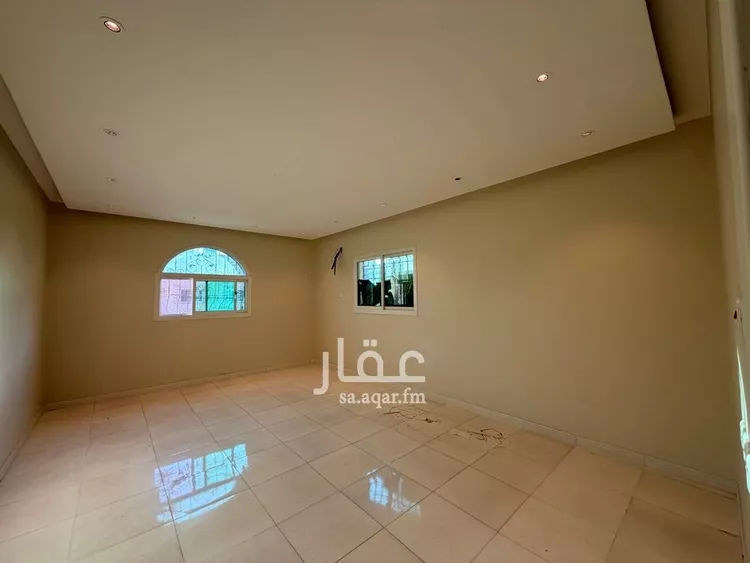 فيلا للبيع في شارع الطوال, حي إشبيلية, مدينة الرياض, منطقة الرياض صورة 4
