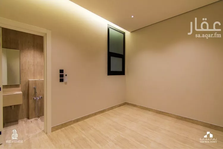 Floor for Sale in Riyadh Umm Al Hamam Al Gharbi 9