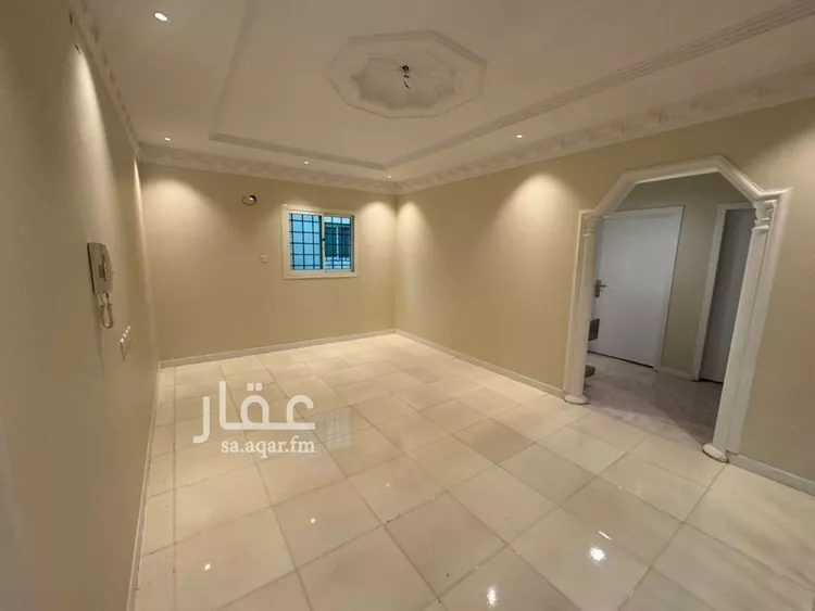 فيلا للبيع في شارع الطوال, حي إشبيلية, مدينة الرياض, منطقة الرياض صورة 3