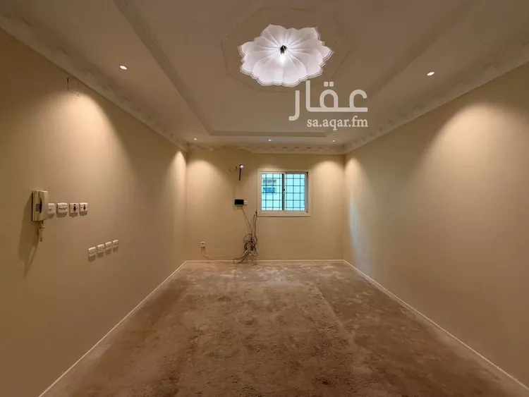 فيلا للبيع في شارع الطوال, حي إشبيلية, مدينة الرياض, منطقة الرياض 8