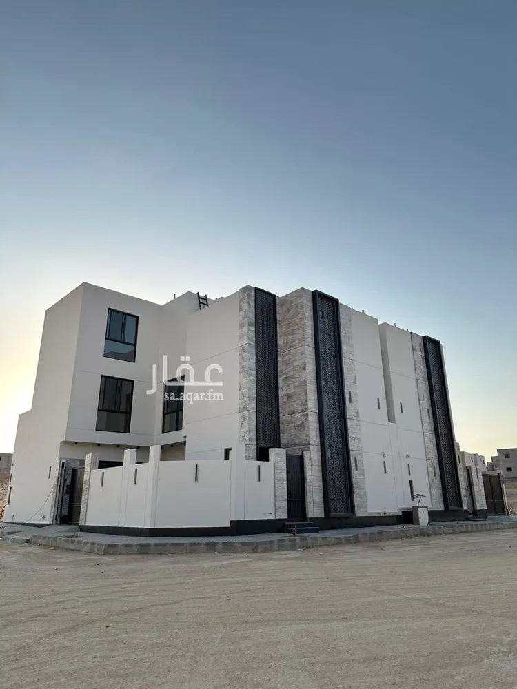 فيلا للبيع في شارع كرم الحربي, حي المهدية, مدينة الرياض, منطقة الرياض صورة 2