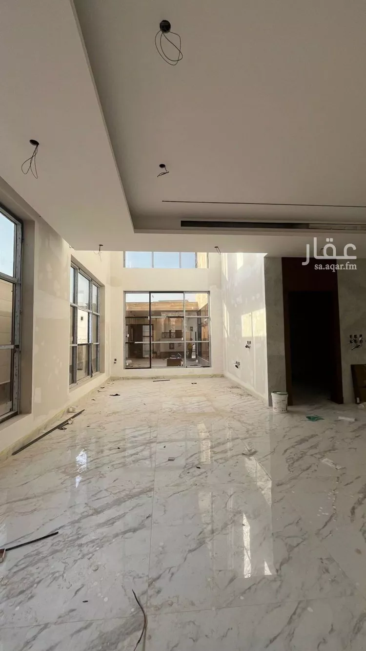 فيلا للبيع في شارع ابن صدقة الغرافي, حي المهدية, مدينة الرياض, منطقة الرياض صورة 3