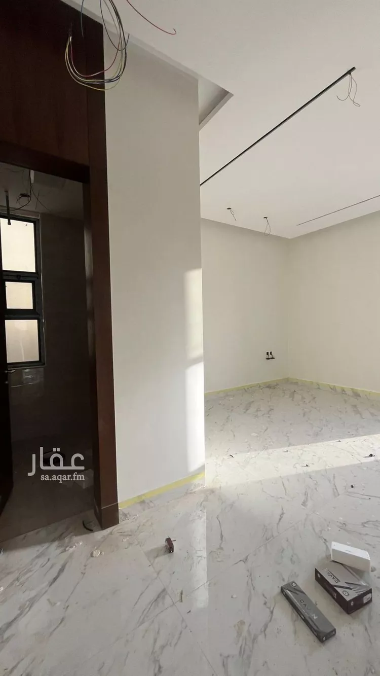 فيلا للبيع في شارع ابن صدقة الغرافي, حي المهدية, مدينة الرياض, منطقة الرياض صورة 4