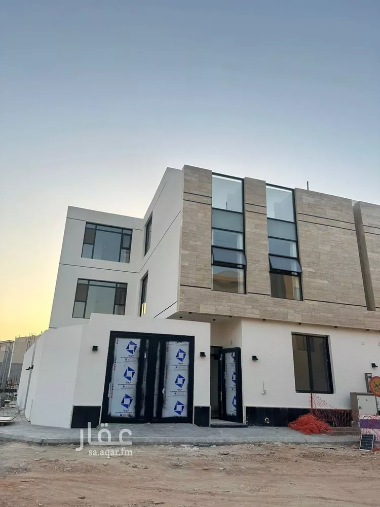 فيلا للبيع في شارع أحمد بن الحسن الأنصاري, حي المهدية, مدينة الرياض, منطقة الرياض