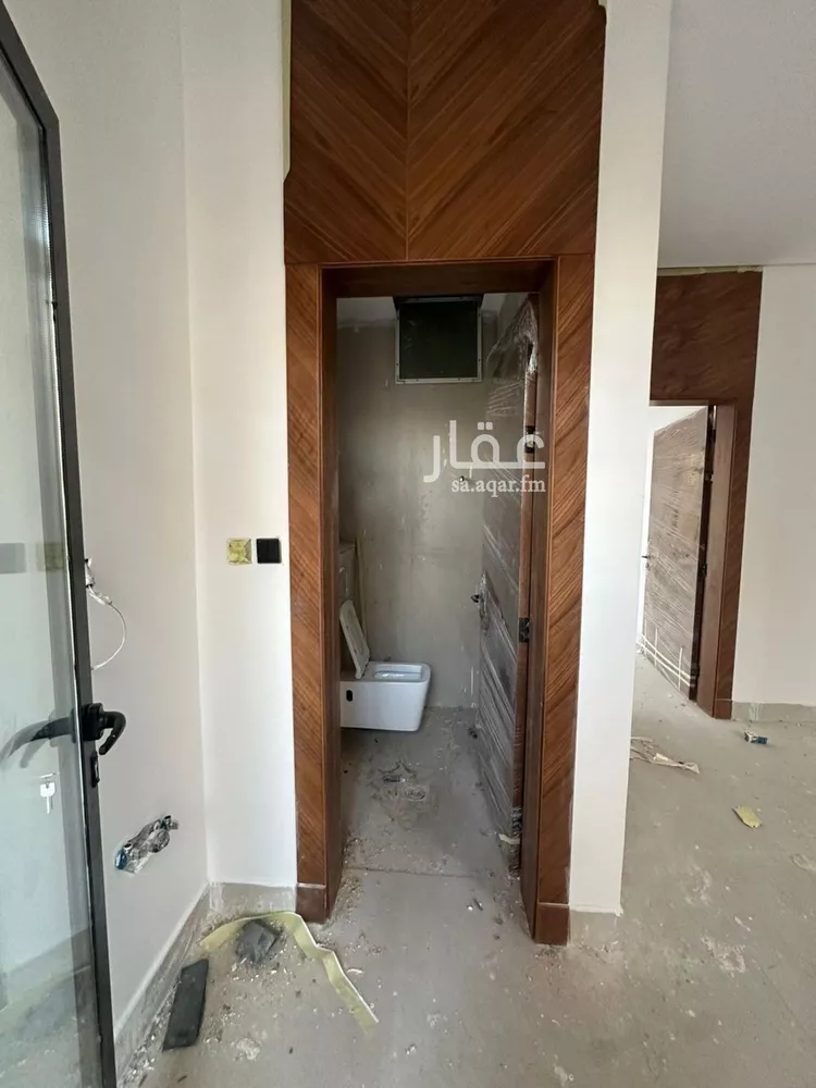 فيلا للبيع في شارع أحمد بن الحسن الأنصاري, حي المهدية, مدينة الرياض, منطقة الرياض صورة 3