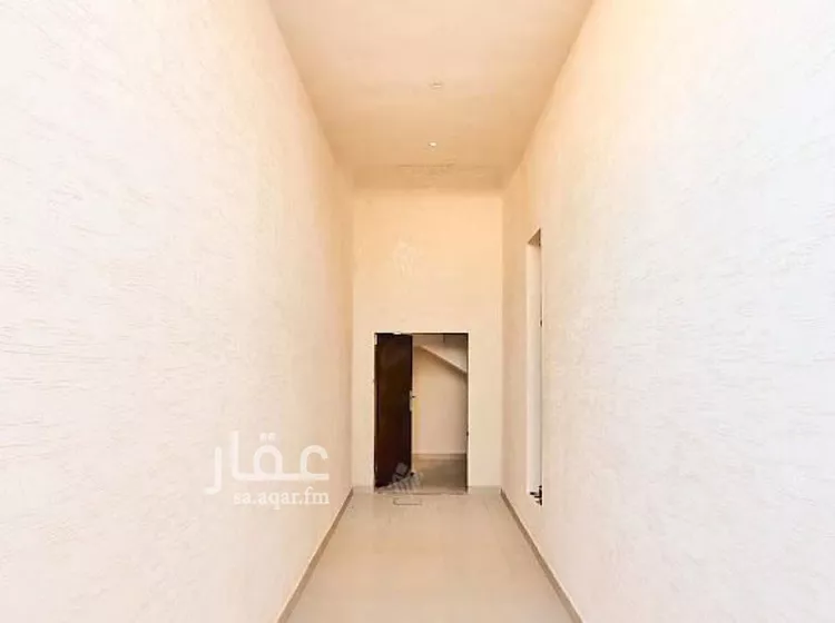 فيلا للبيع في شارع النجيب القوصي, حي المهدية, مدينة الرياض, منطقة الرياض صورة 3