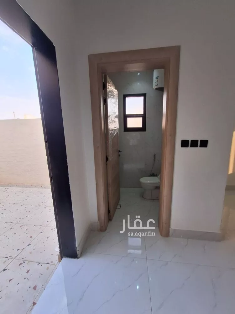 فيلا للبيع في شارع عيون الجواء, حي العريجاء الأوسط, مدينة الرياض, منطقة الرياض 14