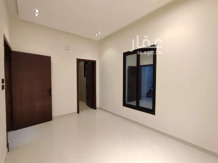 فيلا للبيع في شارع حسين الأبريقي, حي عكاظ, مدينة الرياض, منطقة الرياض صورة 5
