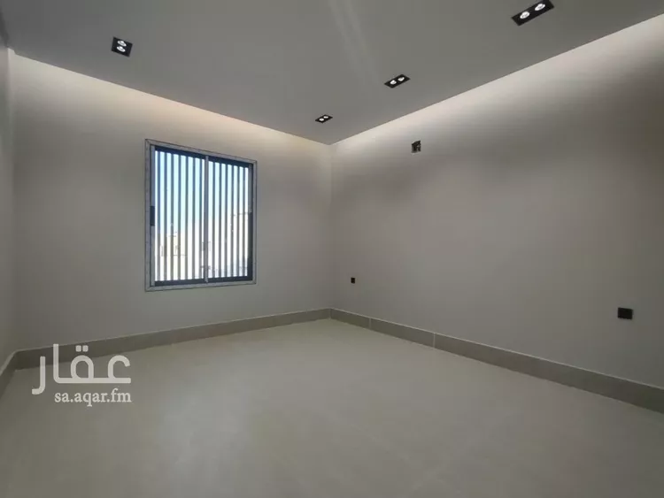 فيلا للبيع في شارع حسين الأبريقي, حي عكاظ, مدينة الرياض, منطقة الرياض صورة 3