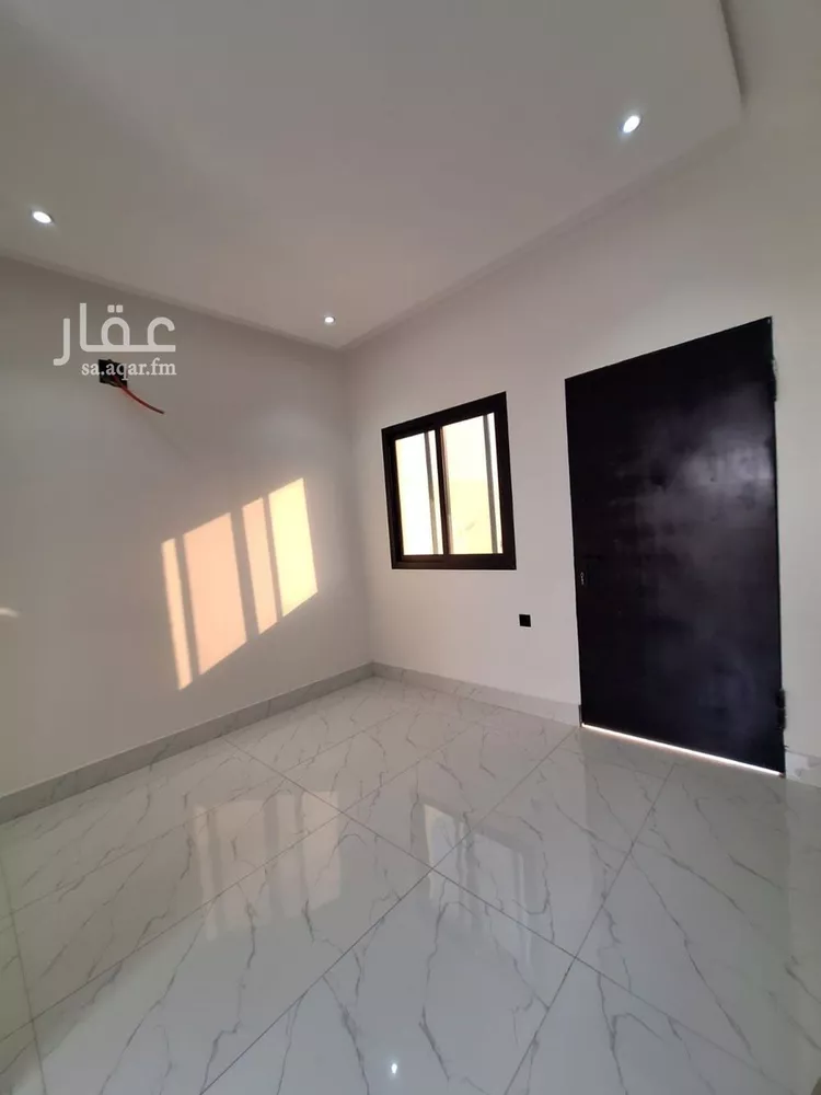 فيلا للبيع في شارع عيون الجواء, حي العريجاء الأوسط, مدينة الرياض, منطقة الرياض 13