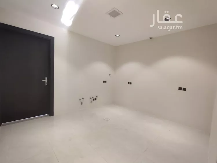 فيلا للبيع في شارع محمد السنوسي, حي العريجاء الغربي, مدينة الرياض, منطقة الرياض صورة 2