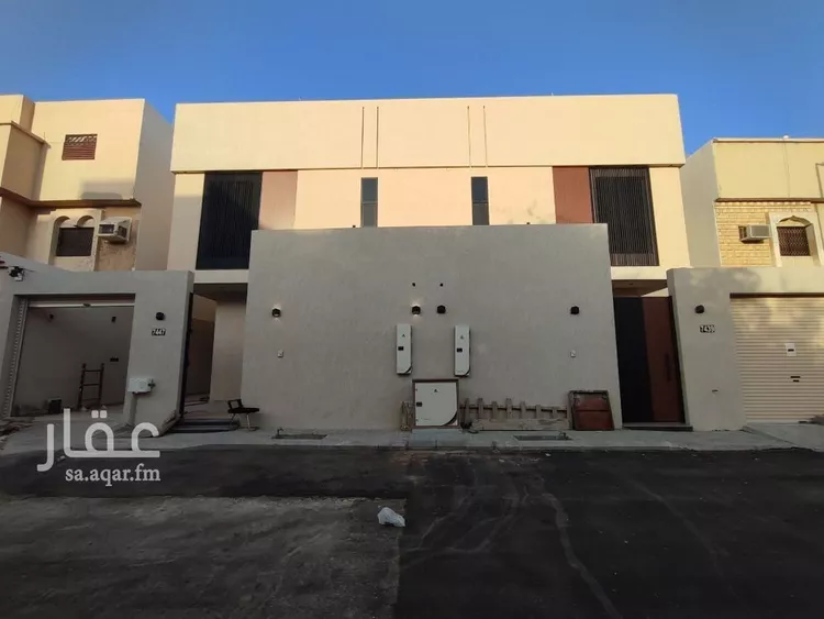 فيلا للبيع في شارع محمد السنوسي, حي العريجاء الغربي, مدينة الرياض, منطقة الرياض