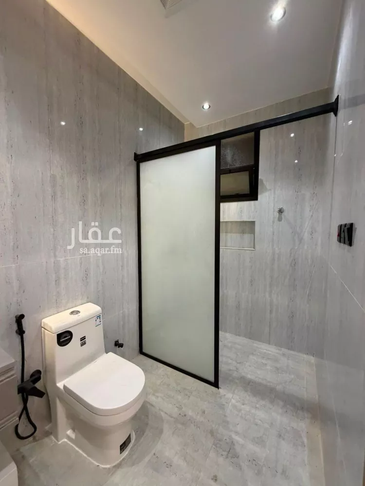 Villa for Sale in Riyadh Al Uraija Al Gharbiyah 24