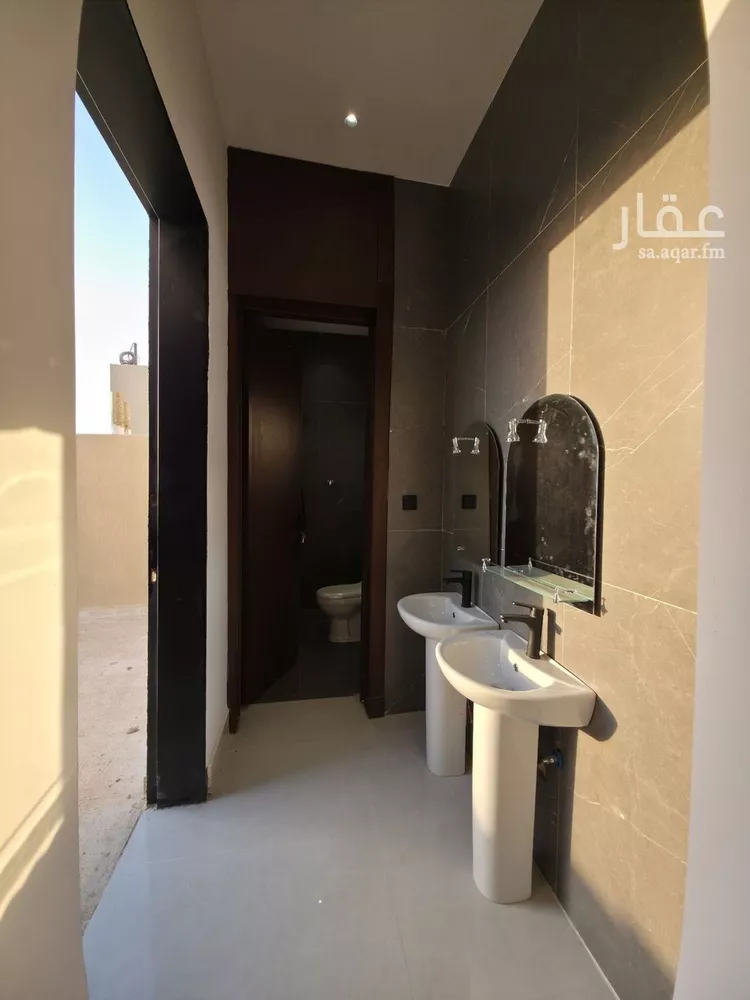 Floor for Sale in Riyadh Tuwaiq صورة 3