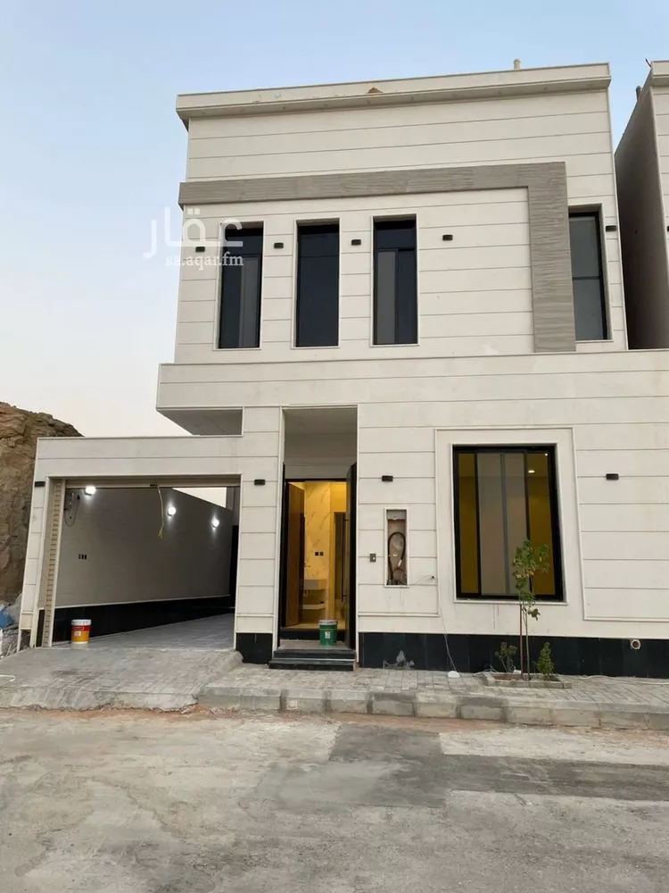 فيلا للبيع في شارع رقم 174, حي ظهرة لبن, مدينة الرياض, منطقة الرياض صورة 2