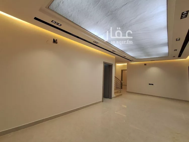 دور للبيع في شارع عبدالله بن أبي البركات, حي عكاظ, مدينة الرياض, منطقة الرياض صورة 3