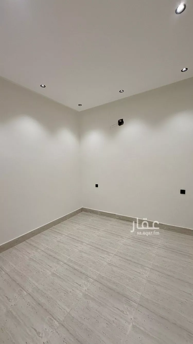 دور للبيع في شارع محمد حسين هيكل, حي طويق, مدينة الرياض, منطقة الرياض صورة 5