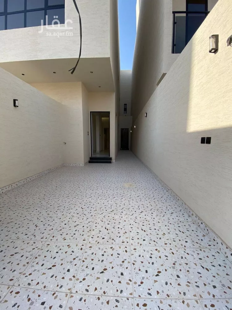 دور للبيع في شارع القاسم بن سلام, حي طويق, مدينة الرياض, منطقة الرياض صورة 2