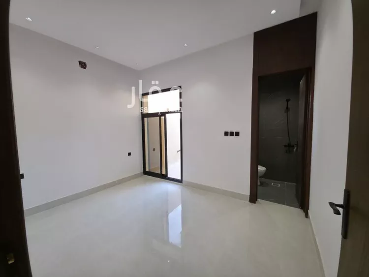 فيلا للبيع في شارع حيدة بن معاوية, حي طويق, مدينة الرياض, منطقة الرياض 18