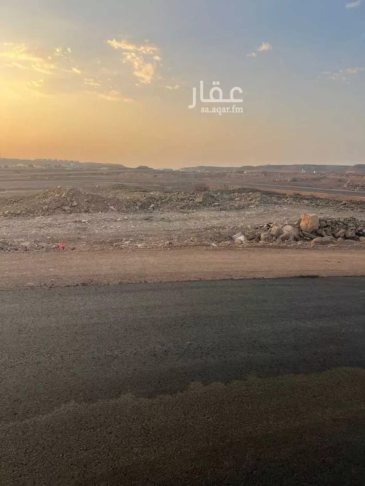 أرض للبيع في شارع سلمان بن شراحيل, حي وادي البطان, مدينة المدينة المنورة, منطقة المدينة المنورة 9
