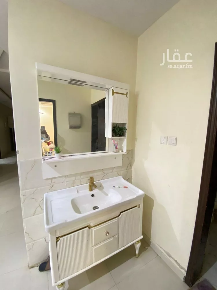 فيلا للإيجار في شارع كعب الهجري, حي عكاظ, مدينة الرياض, منطقة الرياض صورة 2