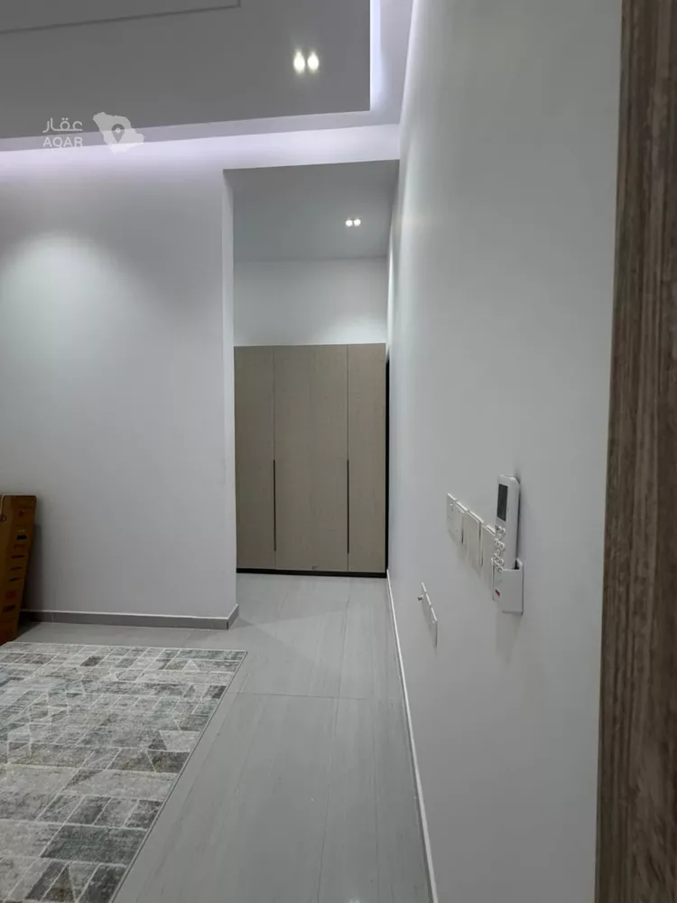 Floor for Rent in Riyadh Al Maizilah 9