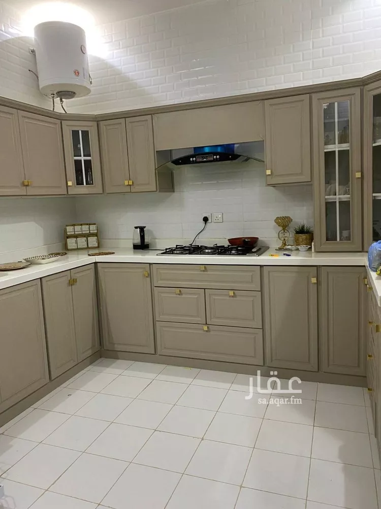 فيلا للإيجار في شارع الفخر الأصبهاني, حي بدر, مدينة الرياض, منطقة الرياض صورة 5