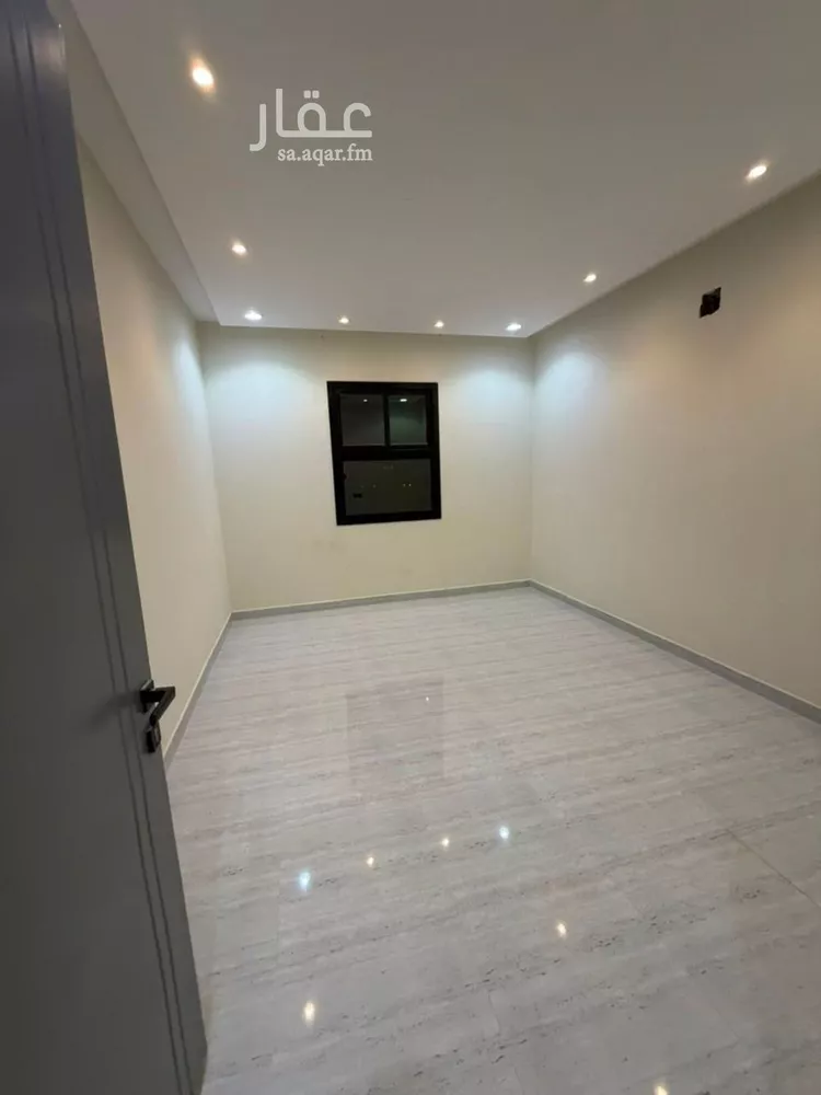 فيلا للإيجار في شارع كعب الهجري, حي عكاظ, مدينة الرياض, منطقة الرياض صورة 4