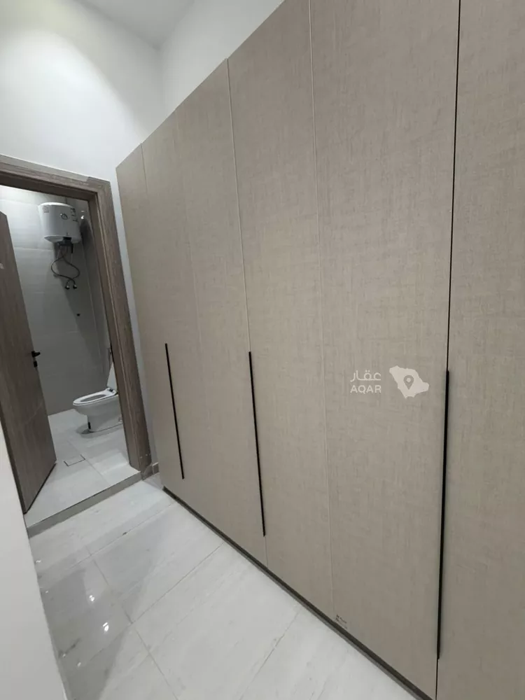 Floor for Rent in Riyadh Al Maizilah 6